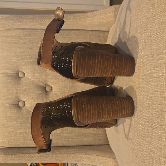 Vince Camuto Selda Open Toe Block Heel Bootie Size 11 - Picture 2 of 6